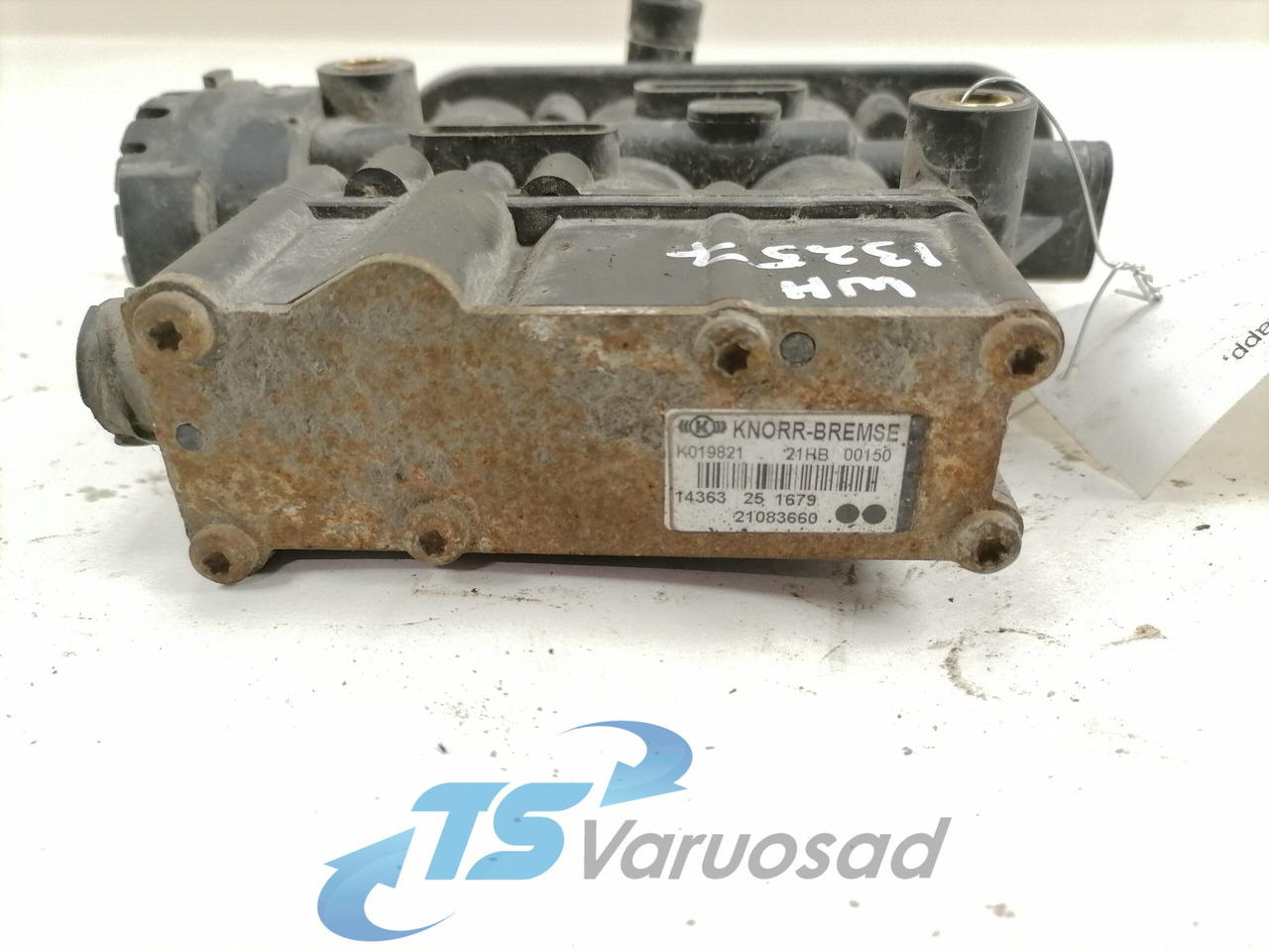Volvo Air suspension control valve, ECAS 21083660 - Válvula de freio por Camião: foto 3 Volvo Air suspension control valve, ECAS 21083660 - Válvula de freio por Camião: foto 3