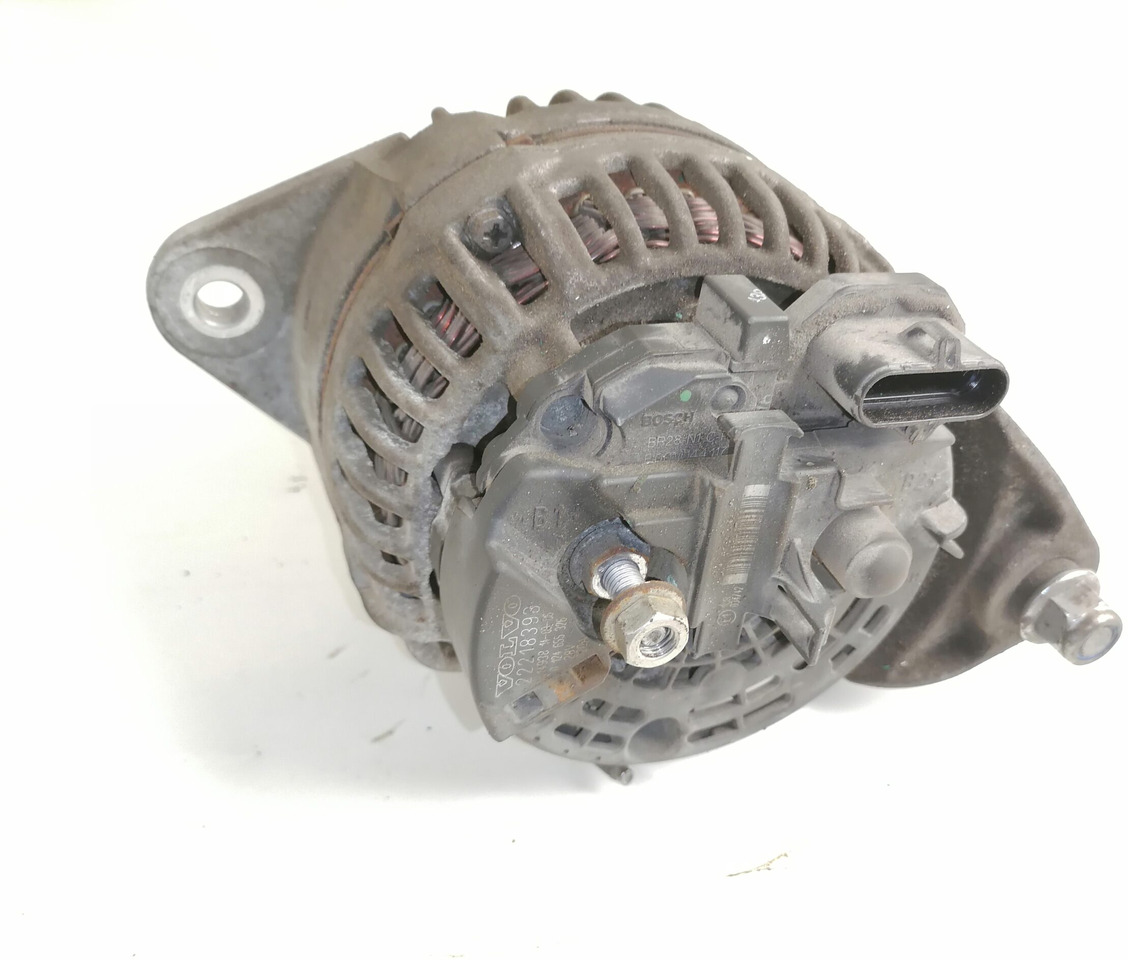 Volvo Alternator 22218393 - Alternador por Camião: foto 4 Volvo Alternator 22218393 - Alternador por Camião: foto 4