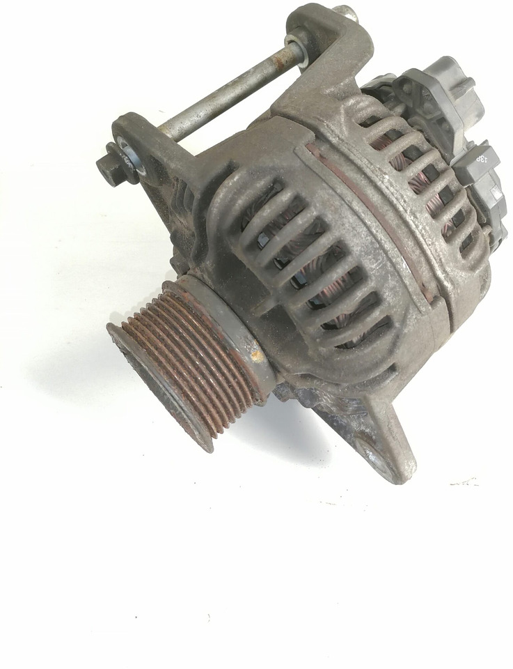 Volvo Alternator 22218393 - Alternador por Camião: foto 1 Volvo Alternator 22218393 - Alternador por Camião: foto 1