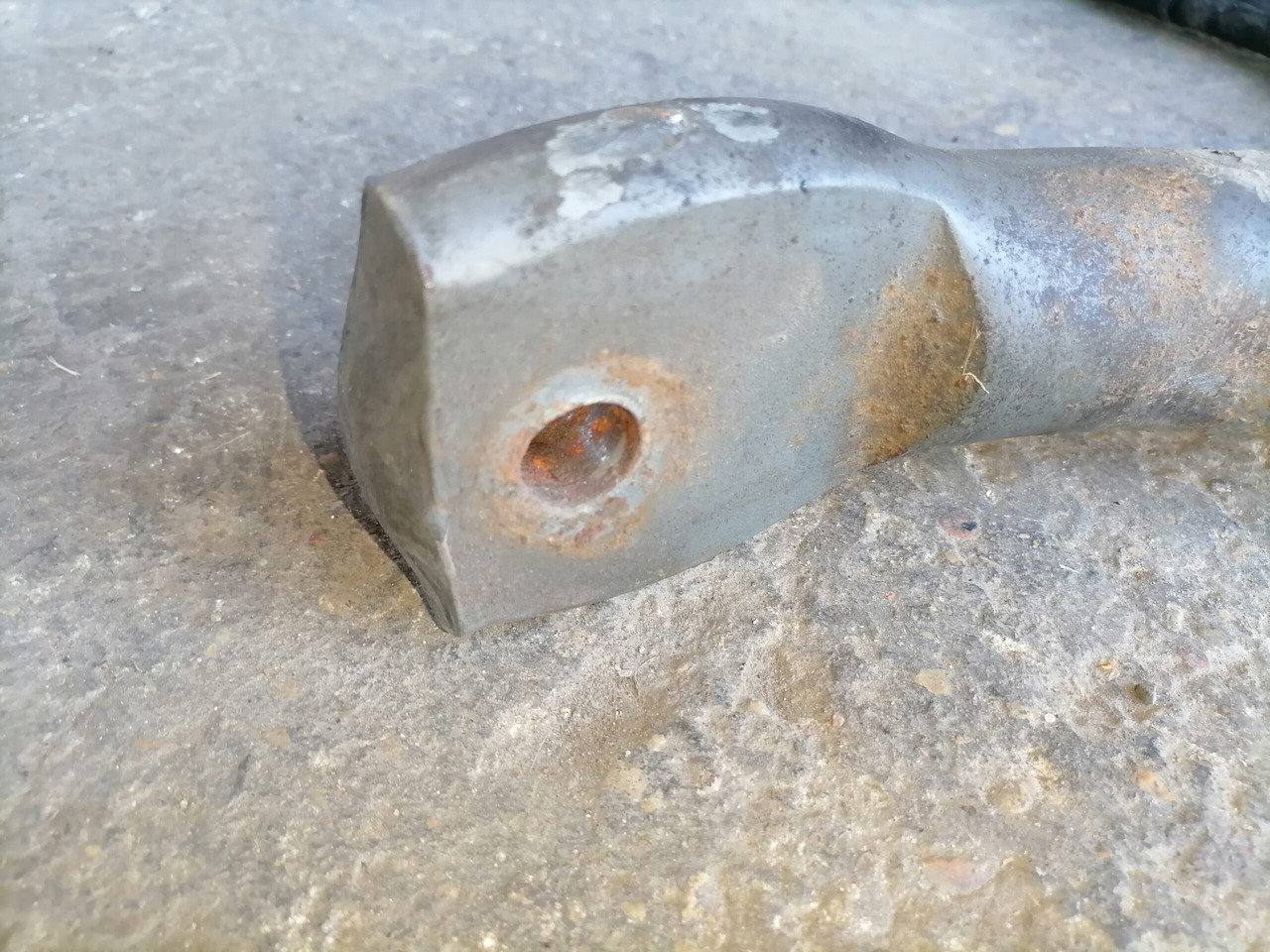 Volvo Anti-roll bar 1075683 - Barra estabilizadora por Camião: foto 4 Volvo Anti-roll bar 1075683 - Barra estabilizadora por Camião: foto 4