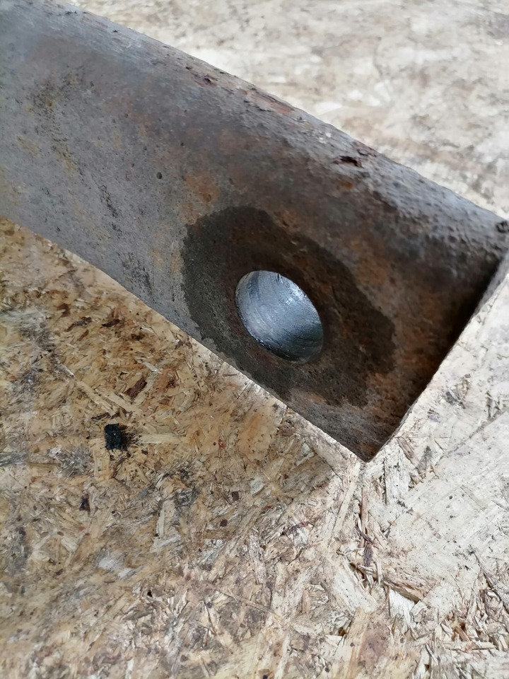 Volvo Anti-roll bar 20443075 - Barra estabilizadora por Camião: foto 4 Volvo Anti-roll bar 20443075 - Barra estabilizadora por Camião: foto 4