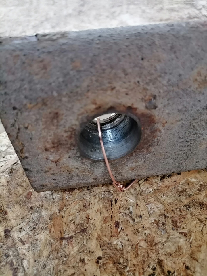 Volvo Anti-roll bar 20443075 - Barra estabilizadora por Camião: foto 3 Volvo Anti-roll bar 20443075 - Barra estabilizadora por Camião: foto 3