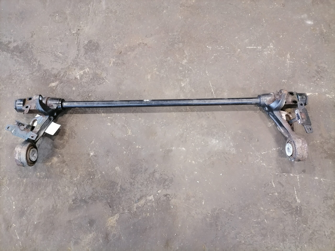 Volvo Anti-roll bar 3198853 - Suspensão da cabina por Camião: foto 3 Volvo Anti-roll bar 3198853 - Suspensão da cabina por Camião: foto 3