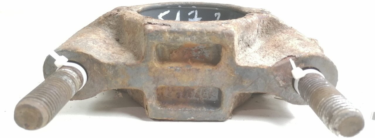 Volvo Anti roll bar bracket 1079482 - Barra estabilizadora por Camião: foto 3 Volvo Anti roll bar bracket 1079482 - Barra estabilizadora por Camião: foto 3