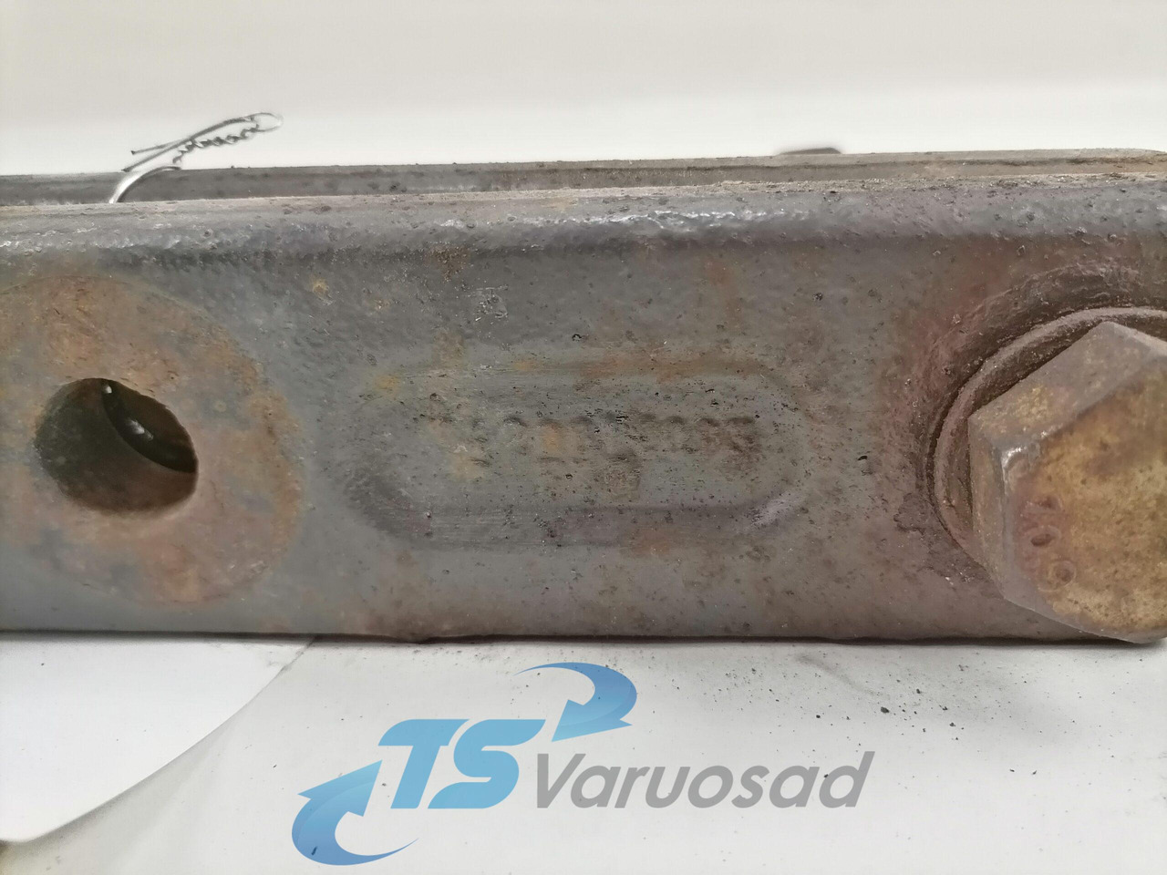 Volvo Anti-roll bar bracket 20812093 - Barra estabilizadora por Camião: foto 2 Volvo Anti-roll bar bracket 20812093 - Barra estabilizadora por Camião: foto 2