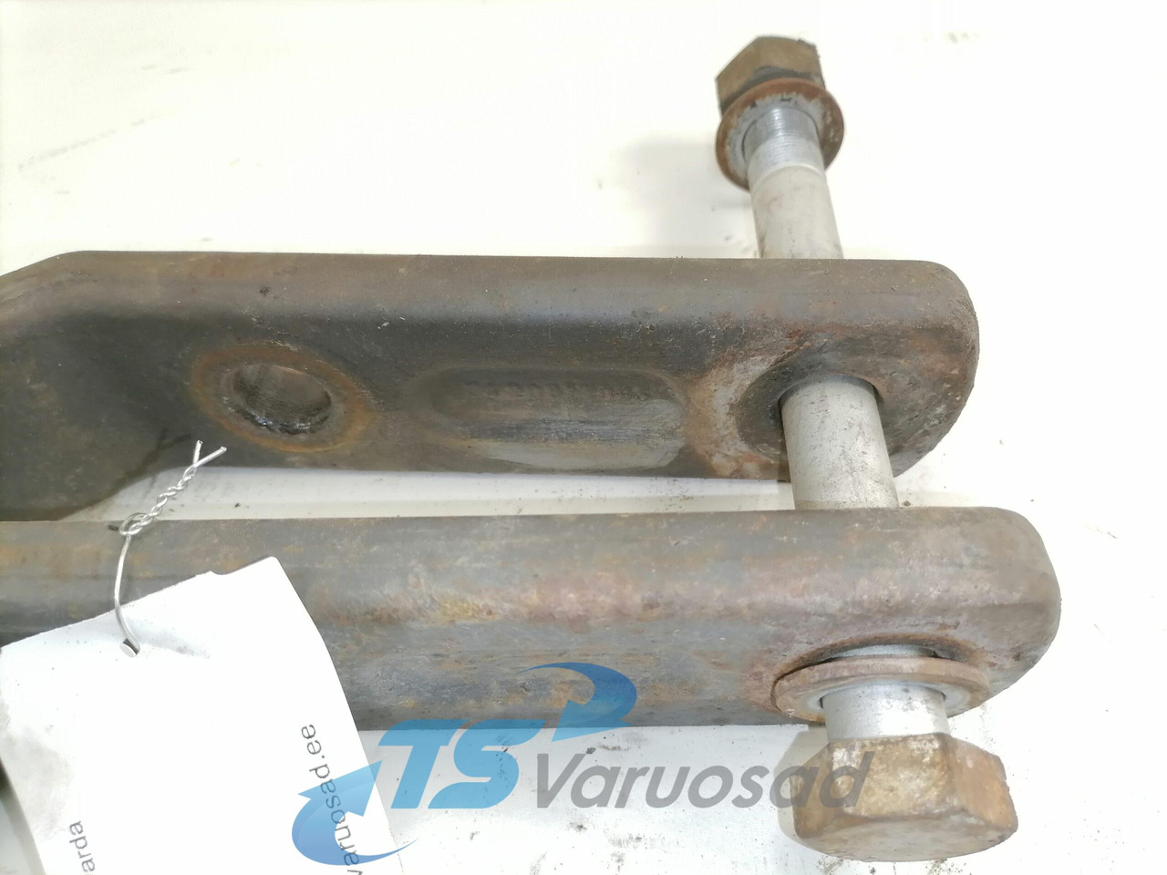 Volvo Anti-roll bar bracket 20812093 - Barra estabilizadora por Camião: foto 2 Volvo Anti-roll bar bracket 20812093 - Barra estabilizadora por Camião: foto 2