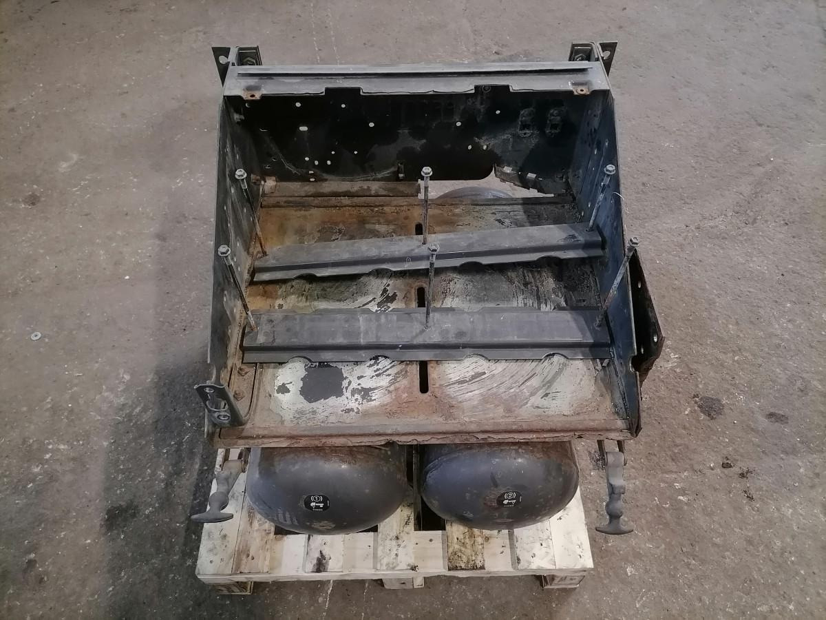Volvo Battery box 20923091 - Bateria automotiva por Camião: foto 3 Volvo Battery box 20923091 - Bateria automotiva por Camião: foto 3