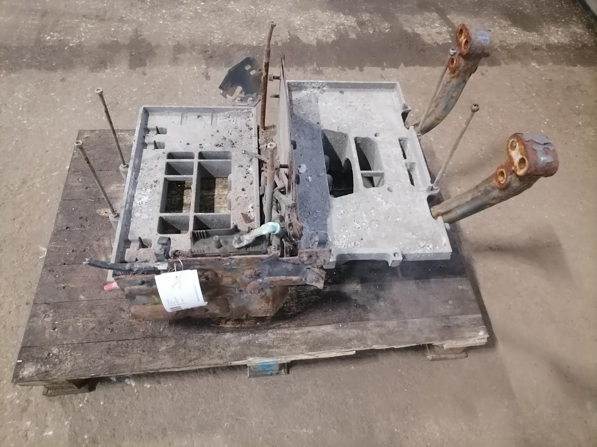 Volvo Battery box 22003951 - Bateria automotiva por Camião: foto 3 Volvo Battery box 22003951 - Bateria automotiva por Camião: foto 3