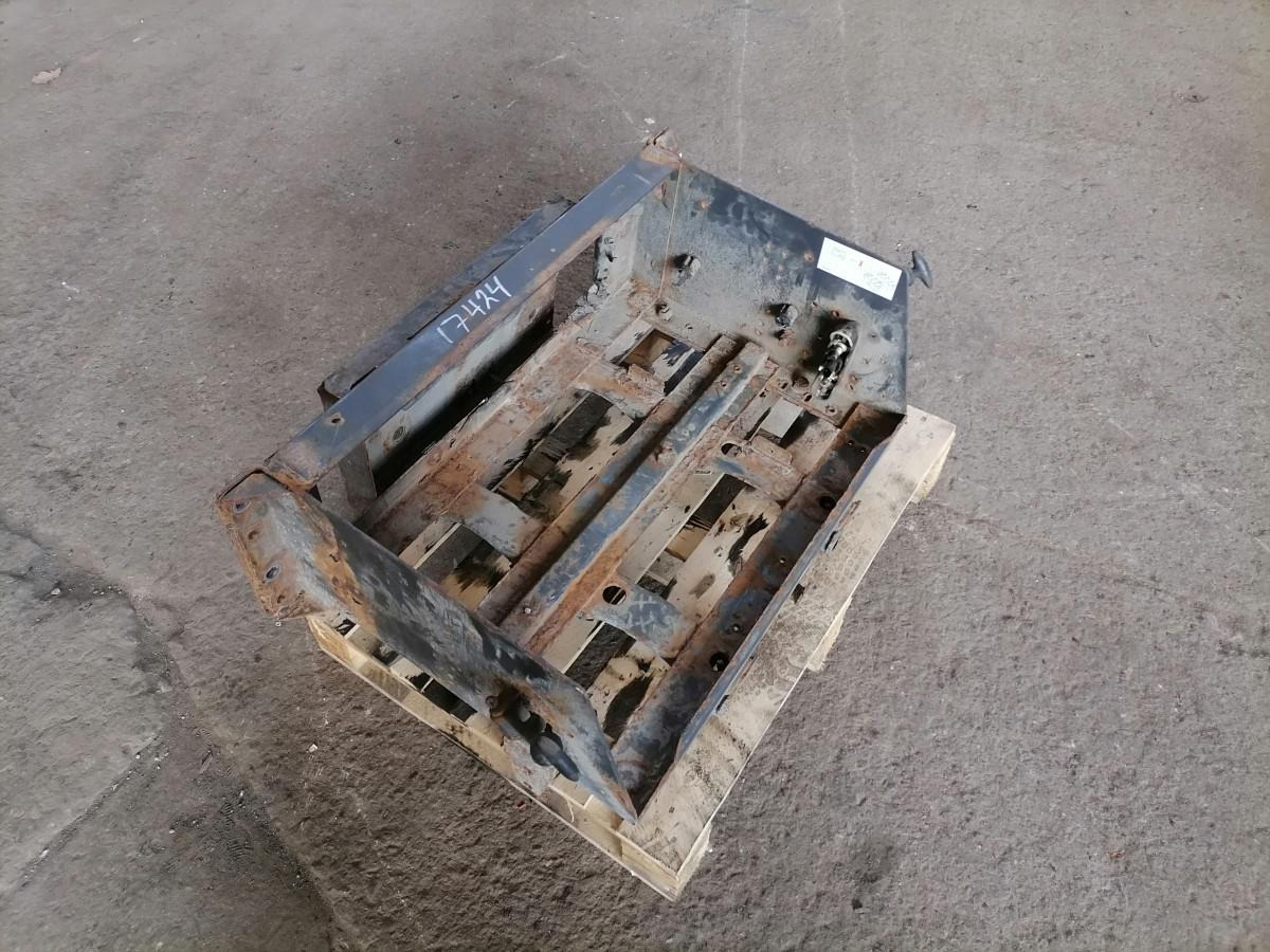 Volvo Battery box 82242298 - Bateria automotiva por Camião: foto 2 Volvo Battery box 82242298 - Bateria automotiva por Camião: foto 2