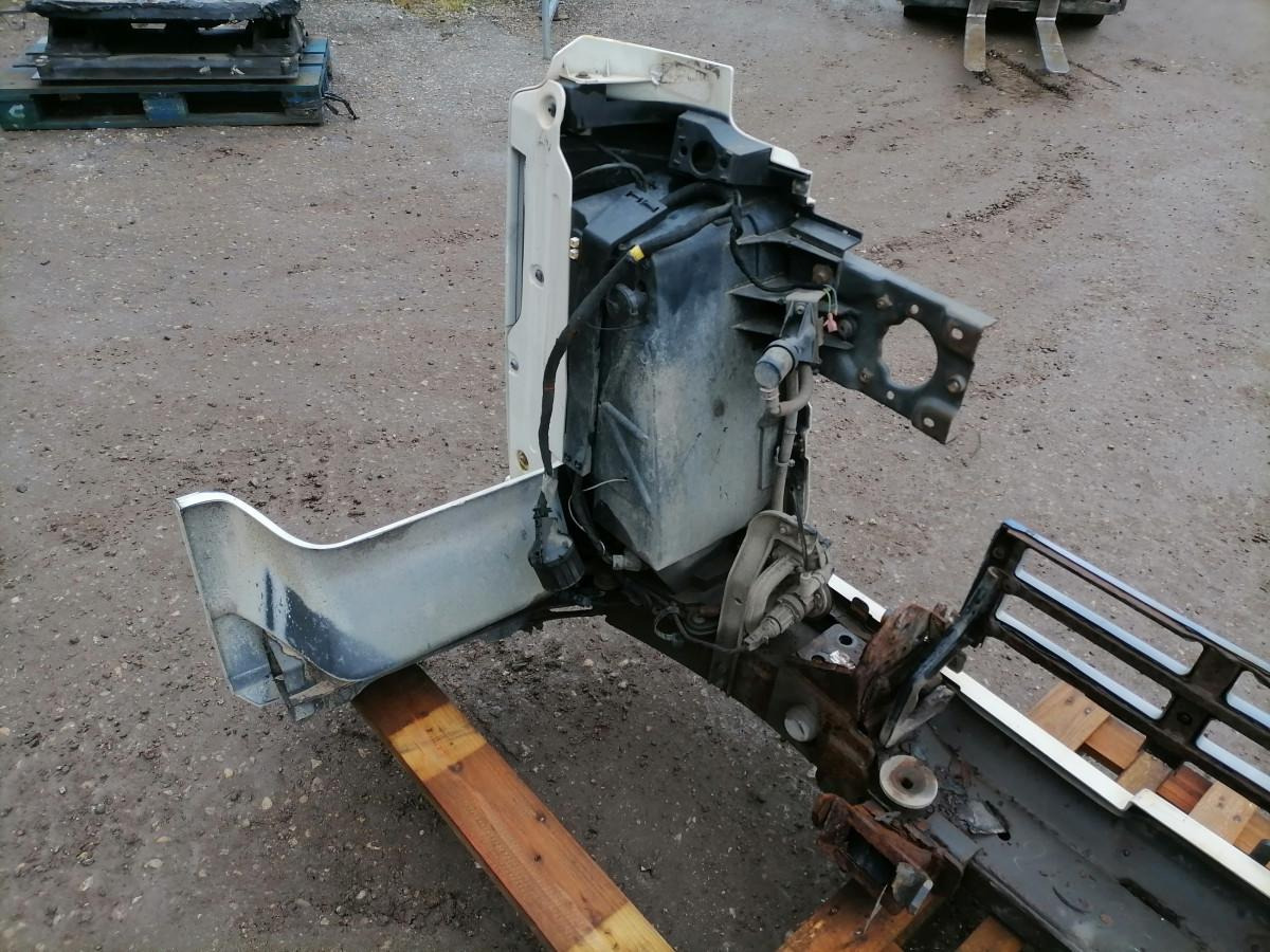 Volvo Bumper 20467442 - Para-choque por Camião: foto 3 Volvo Bumper 20467442 - Para-choque por Camião: foto 3