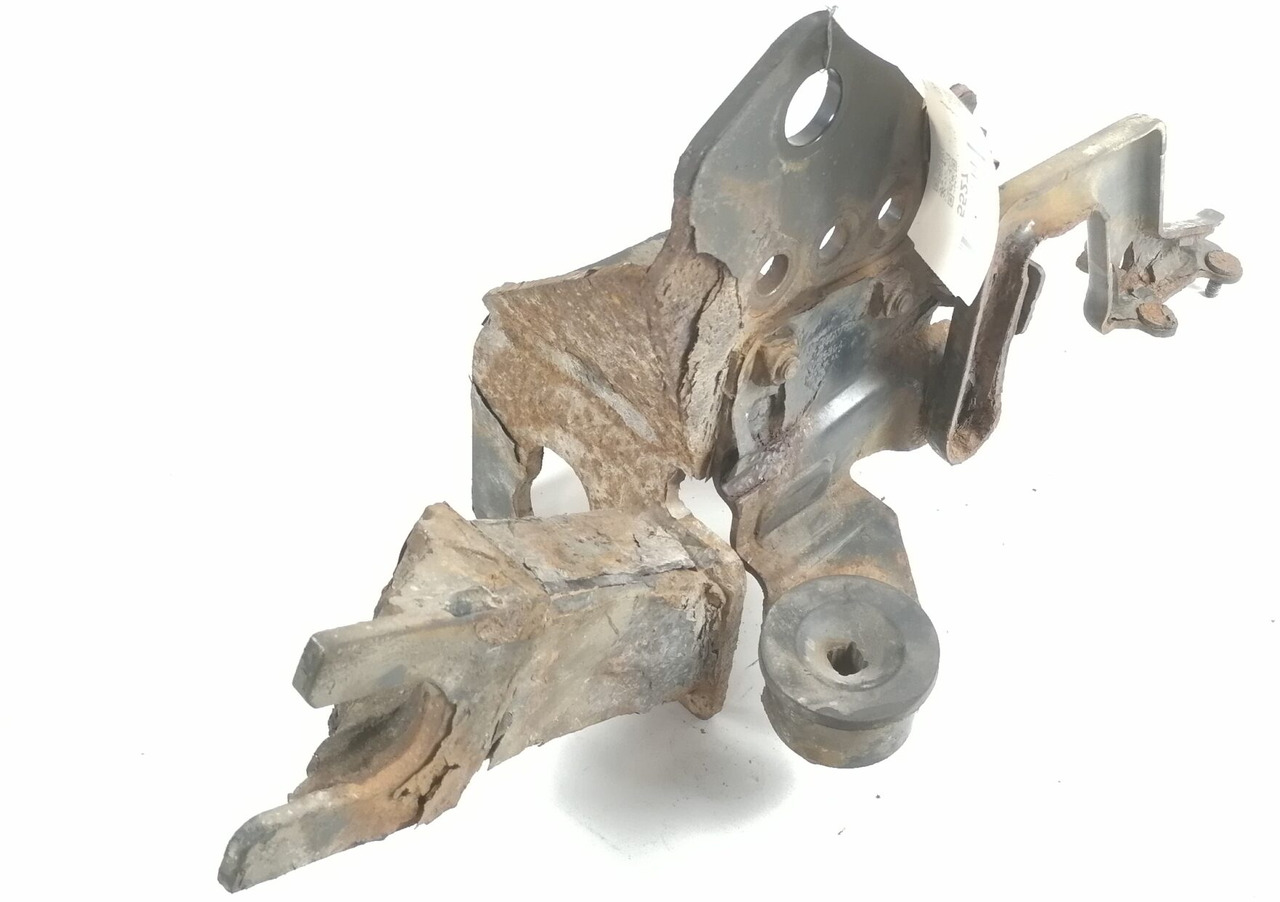 Volvo Bumper bracket 20429579 - Para-choque por Camião: foto 1 Volvo Bumper bracket 20429579 - Para-choque por Camião: foto 1