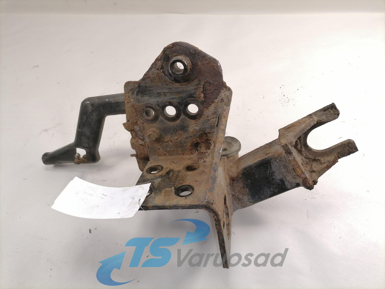 Volvo Bumper bracket 20499243 - Para-choque por Camião: foto 3 Volvo Bumper bracket 20499243 - Para-choque por Camião: foto 3