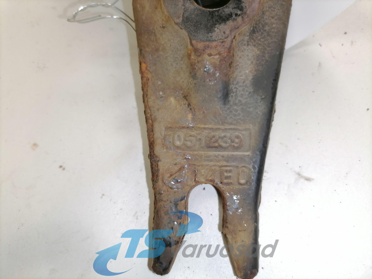 Volvo Cab carrier 82061473 - Suspensão da cabina por Camião: foto 3 Volvo Cab carrier 82061473 - Suspensão da cabina por Camião: foto 3