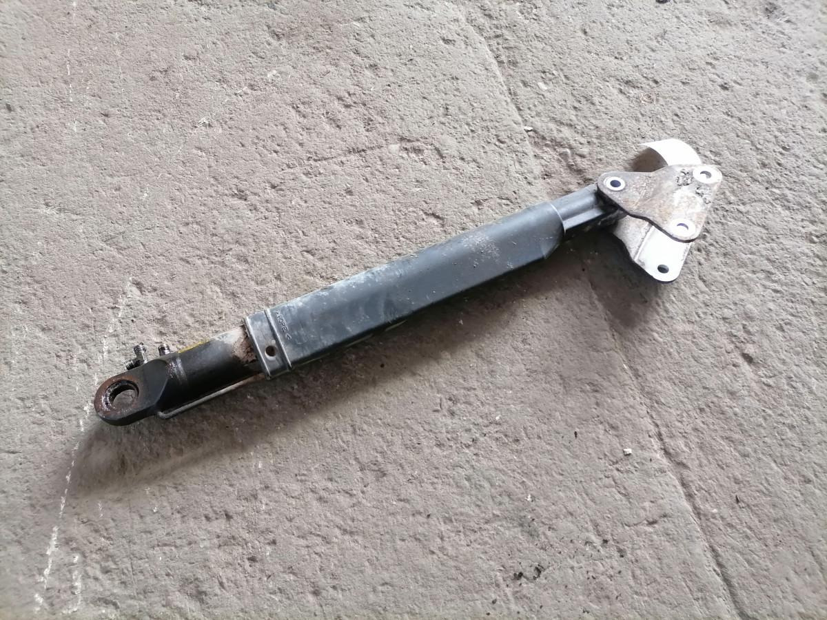 Volvo Cab tilting cylinder 20722124 - Suspensão da cabina por Camião: foto 4 Volvo Cab tilting cylinder 20722124 - Suspensão da cabina por Camião: foto 4