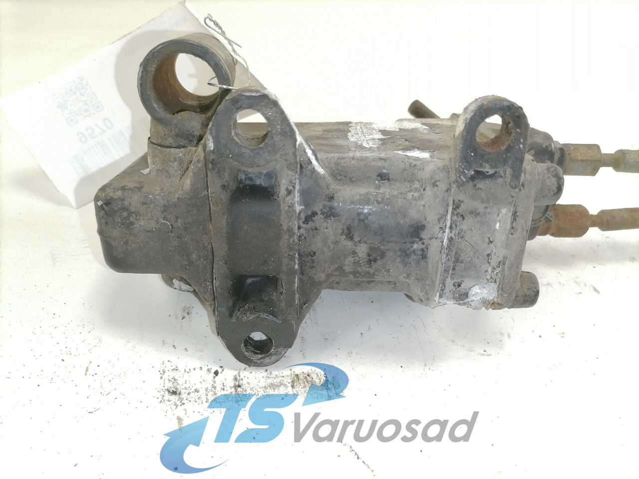 Volvo Cab tilting pump 20711127 - Suspensão da cabina por Camião: foto 3 Volvo Cab tilting pump 20711127 - Suspensão da cabina por Camião: foto 3