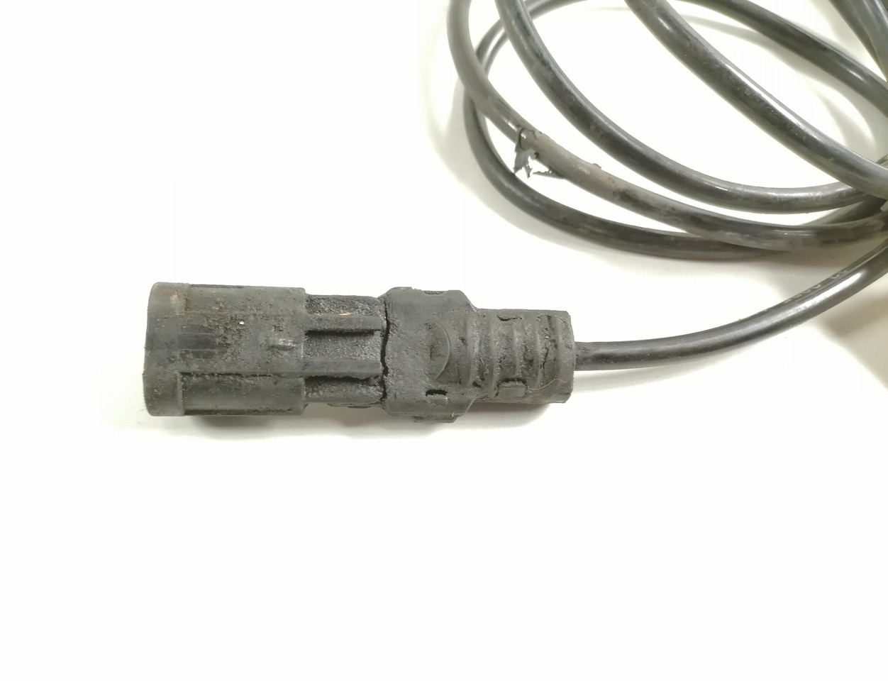 Volvo Cable, brake pad 20526766 - Peças de freio por Camião: foto 3 Volvo Cable, brake pad 20526766 - Peças de freio por Camião: foto 3