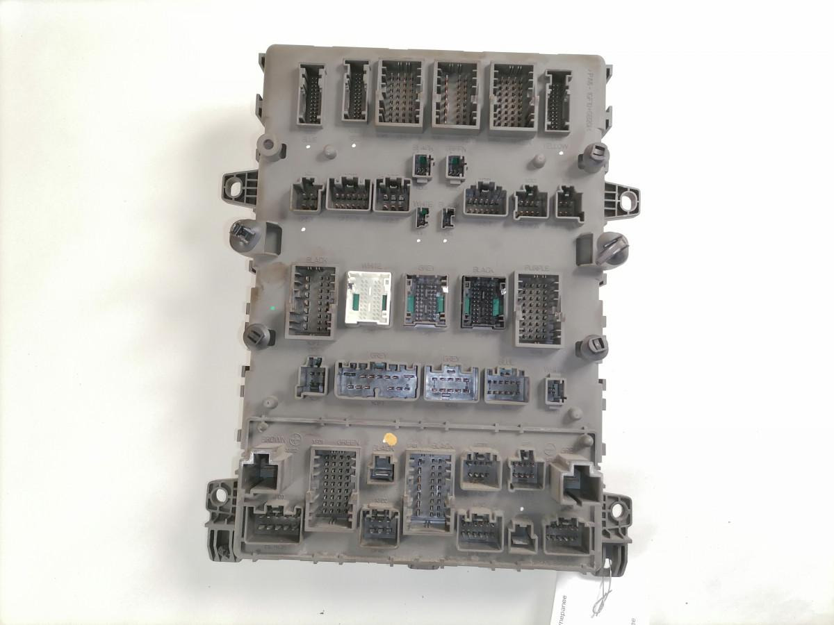 Volvo Central electric unit 22009557 - Fusível por Camião: foto 3 Volvo Central electric unit 22009557 - Fusível por Camião: foto 3