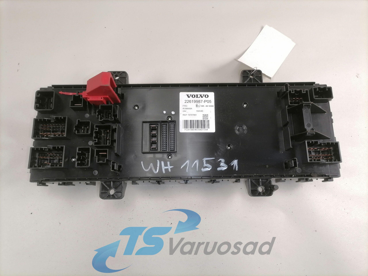 Volvo Central electric unit 22619987 - Fusível por Camião: foto 3 Volvo Central electric unit 22619987 - Fusível por Camião: foto 3