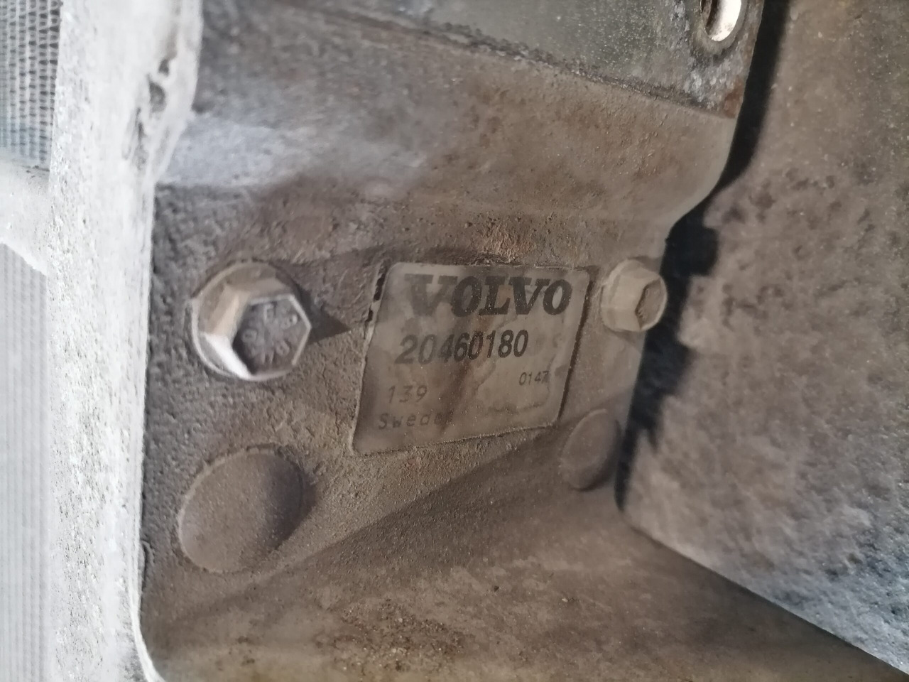 Volvo Cooling radiator 20536920 - Radiador por Camião: foto 5 Volvo Cooling radiator 20536920 - Radiador por Camião: foto 5