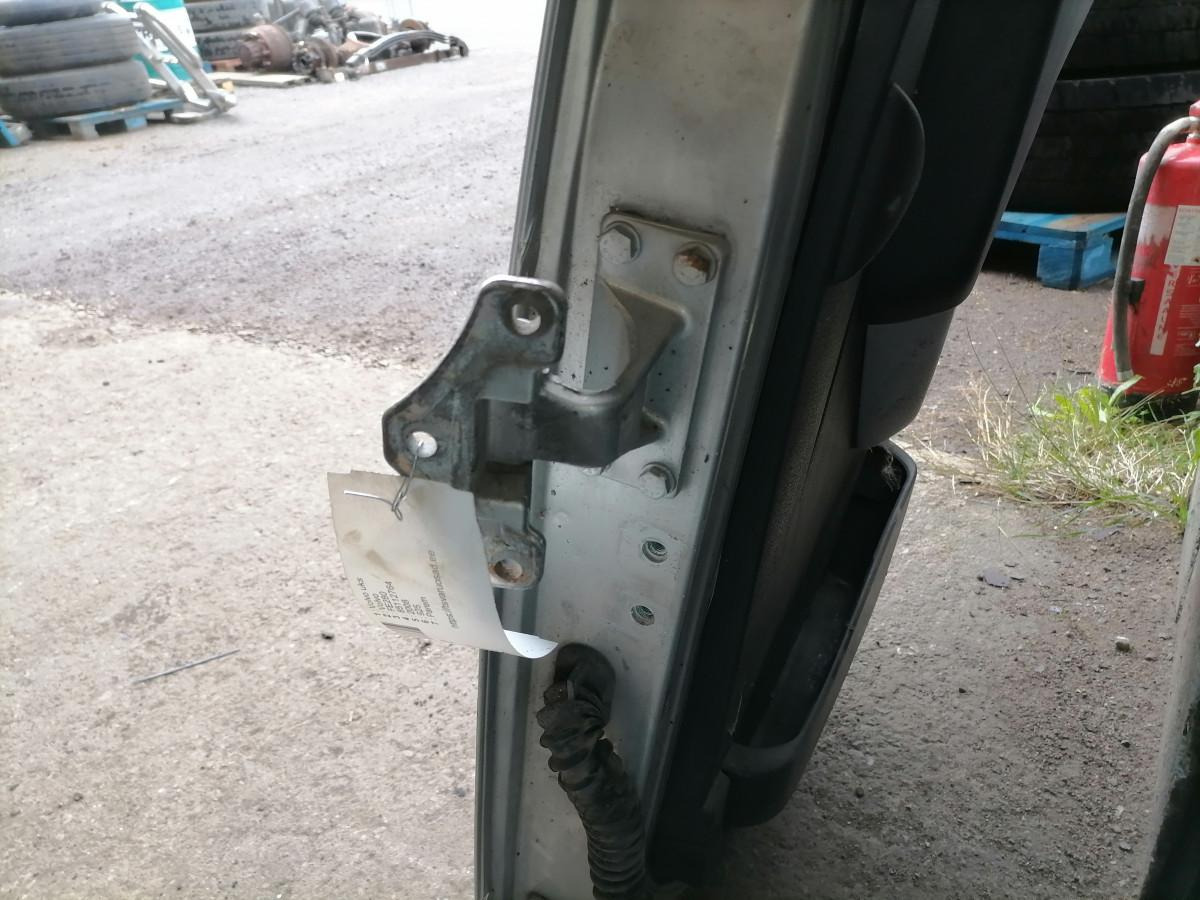 Volvo Door 85112764 - Porta e peças por Camião: foto 4 Volvo Door 85112764 - Porta e peças por Camião: foto 4