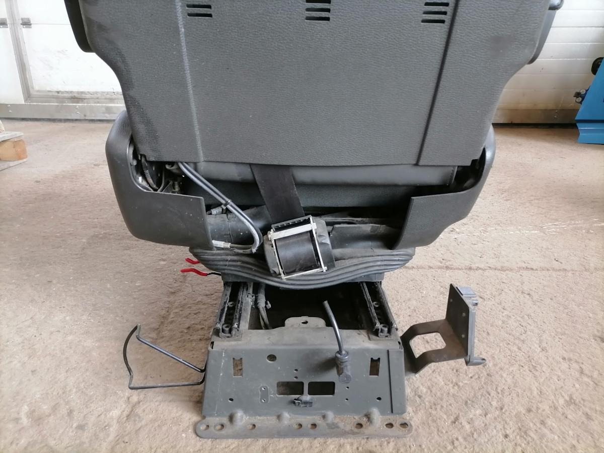 Volvo Driver seat 22039408 - Banco por Camião: foto 5 Volvo Driver seat 22039408 - Banco por Camião: foto 5
