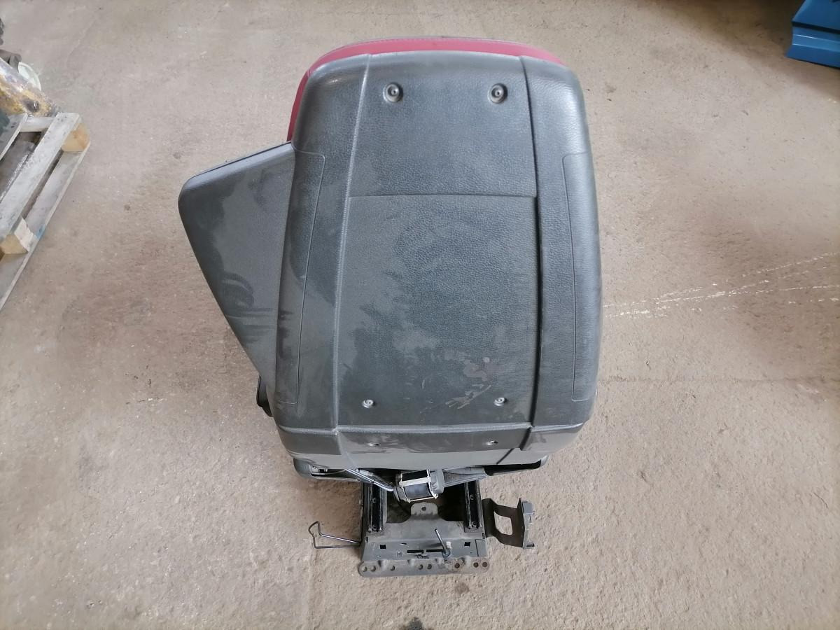Volvo Driver seat 22039408 - Banco por Camião: foto 4 Volvo Driver seat 22039408 - Banco por Camião: foto 4