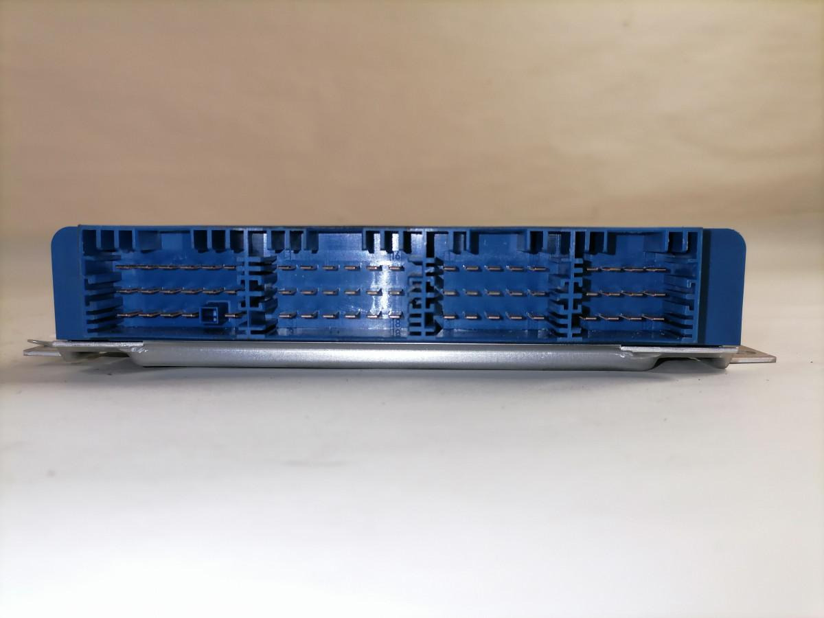 Volvo EBS control unit 21757464 - Centralina electrónica por Camião: foto 3 Volvo EBS control unit 21757464 - Centralina electrónica por Camião: foto 3