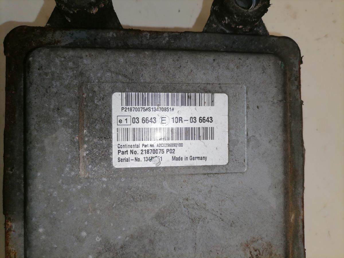 Volvo Ecu ADBlue 21870075 - Centralina electrónica por Camião: foto 3 Volvo Ecu ADBlue 21870075 - Centralina electrónica por Camião: foto 3