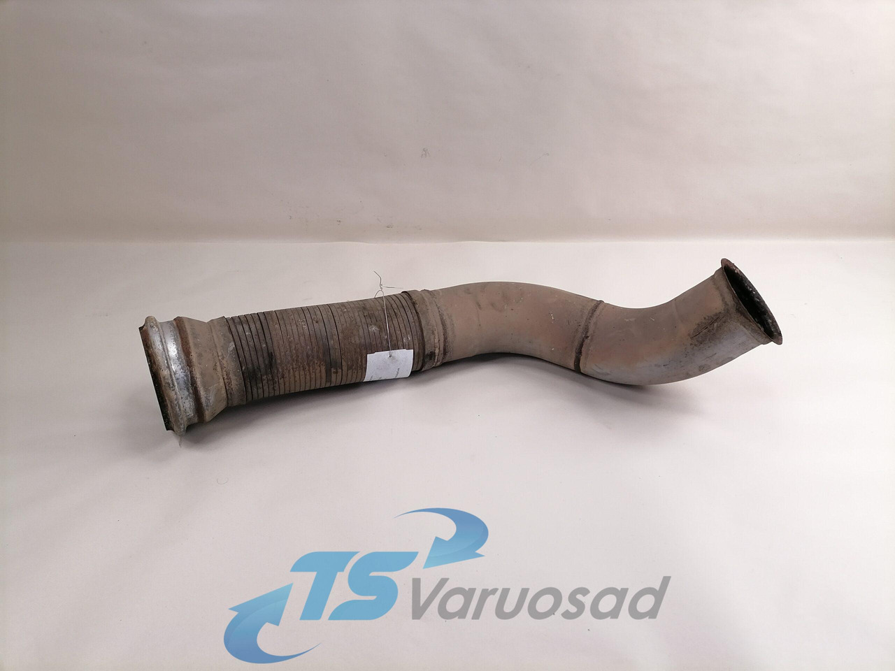 Volvo Exhaust pipe 22327400 - Silenciador por Camião: foto 1 Volvo Exhaust pipe 22327400 - Silenciador por Camião: foto 1