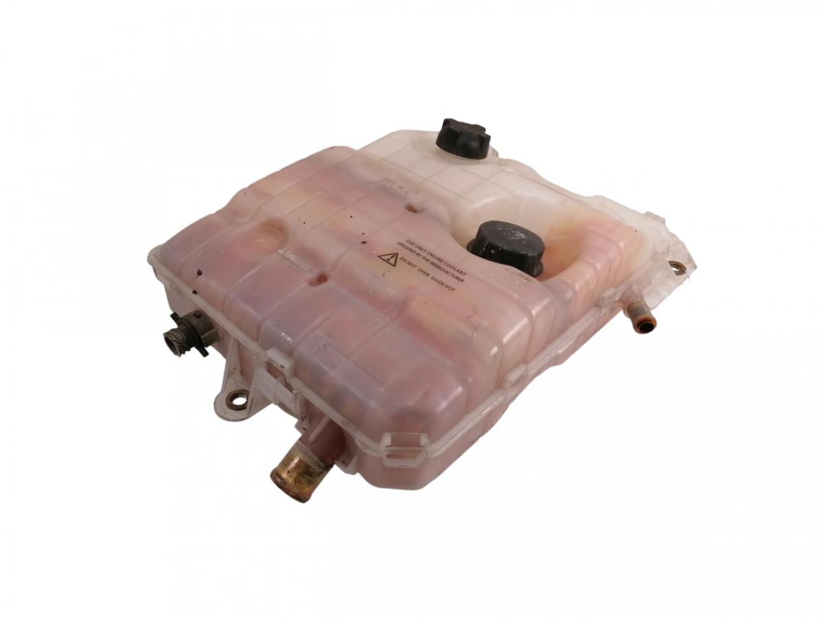 Volvo Expansion tank 996021 - Peça universal por Camião: foto 1 Volvo Expansion tank 996021 - Peça universal por Camião: foto 1