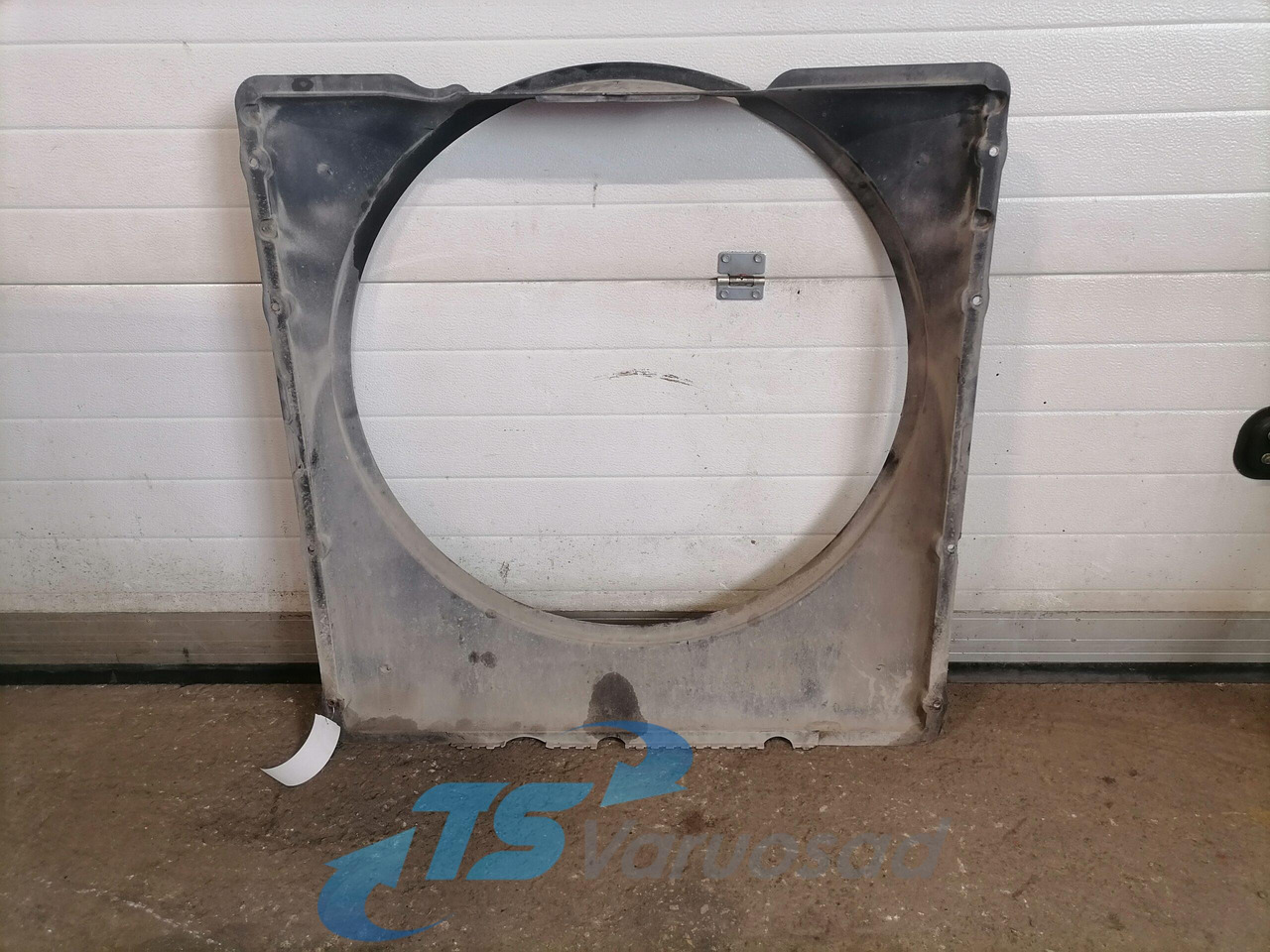Volvo Fan shroud 20502964 - Radiador por Camião: foto 2 Volvo Fan shroud 20502964 - Radiador por Camião: foto 2