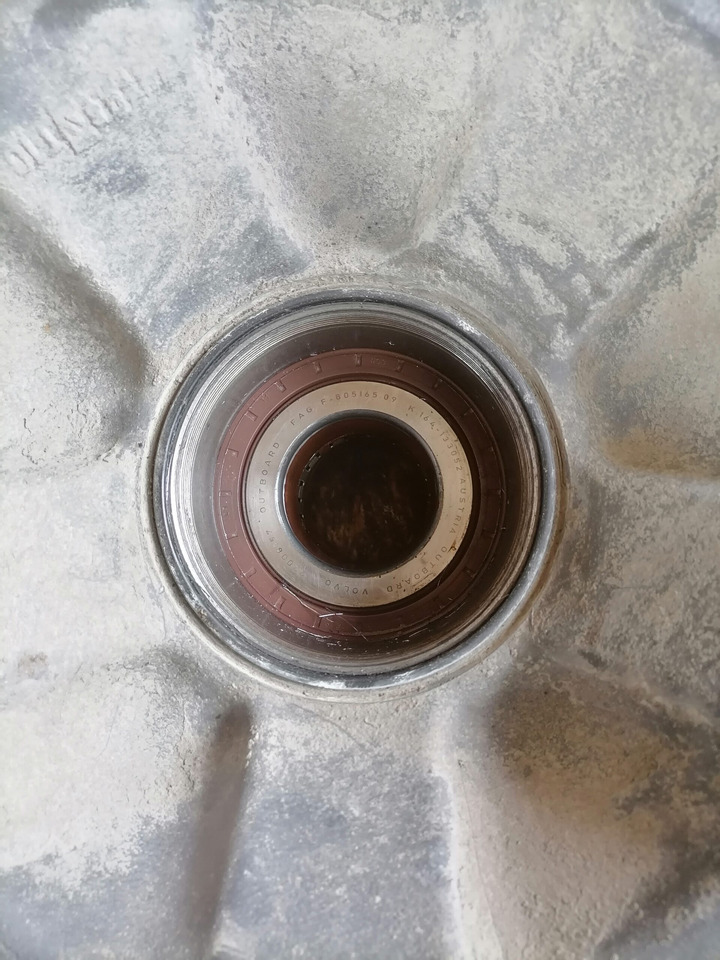 Cubo de roda por Camião Volvo First wheel hub 21022433: foto 6