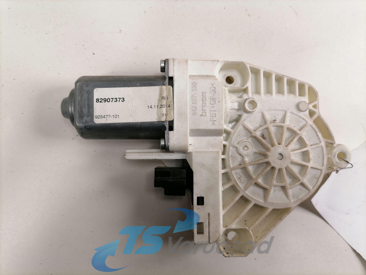 Volvo Glass lift 82907373 - Vidro e peças por Camião: foto 2 Volvo Glass lift 82907373 - Vidro e peças por Camião: foto 2