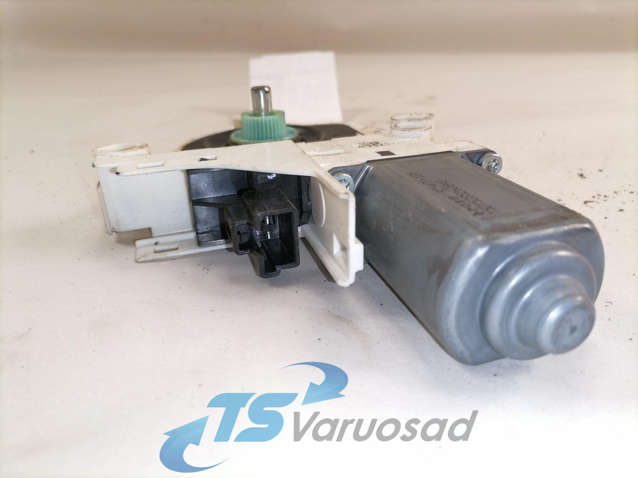 Volvo Glass lift 82907373 - Vidro e peças por Camião: foto 2 Volvo Glass lift 82907373 - Vidro e peças por Camião: foto 2