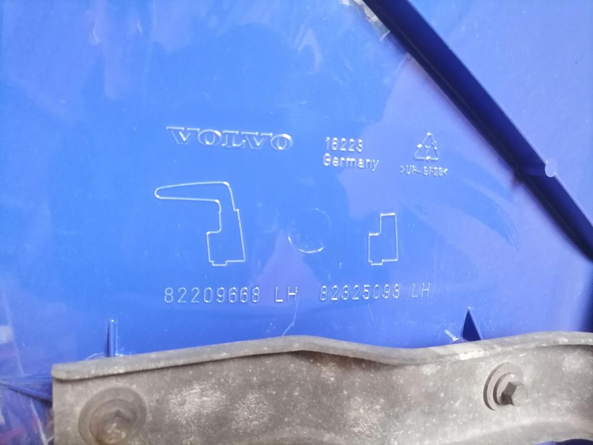 Volvo Kabiini tuulesuunaja, ülemine vasak 82209668 - Aerodinâmica/ Aerofólio por Camião: foto 4 Volvo Kabiini tuulesuunaja, ülemine vasak 82209668 - Aerodinâmica/ Aerofólio por Camião: foto 4