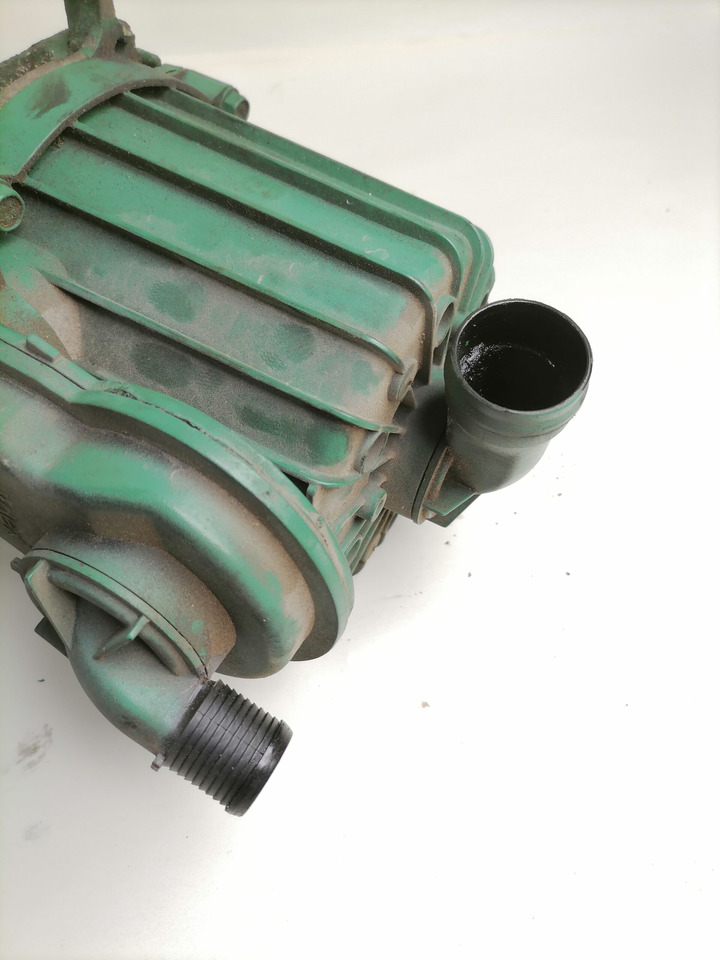 Volvo Karterituulutuse õliaurude separaator 21373007 - Cárter por Camião: foto 5 Volvo Karterituulutuse õliaurude separaator 21373007 - Cárter por Camião: foto 5