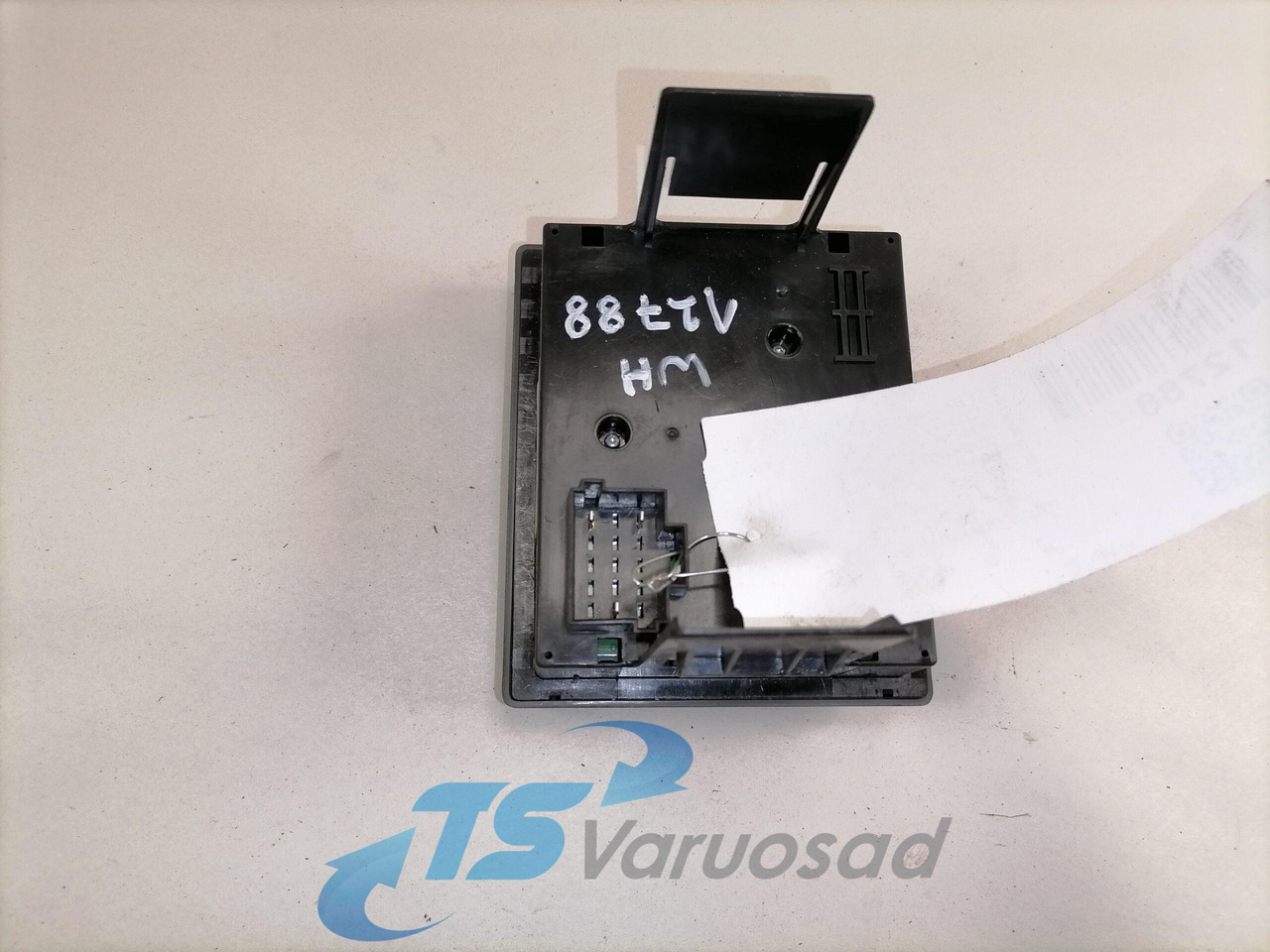 Volvo Lüliti, salongi valgustus 22049578 - Cabine por Camião: foto 2 Volvo Lüliti, salongi valgustus 22049578 - Cabine por Camião: foto 2