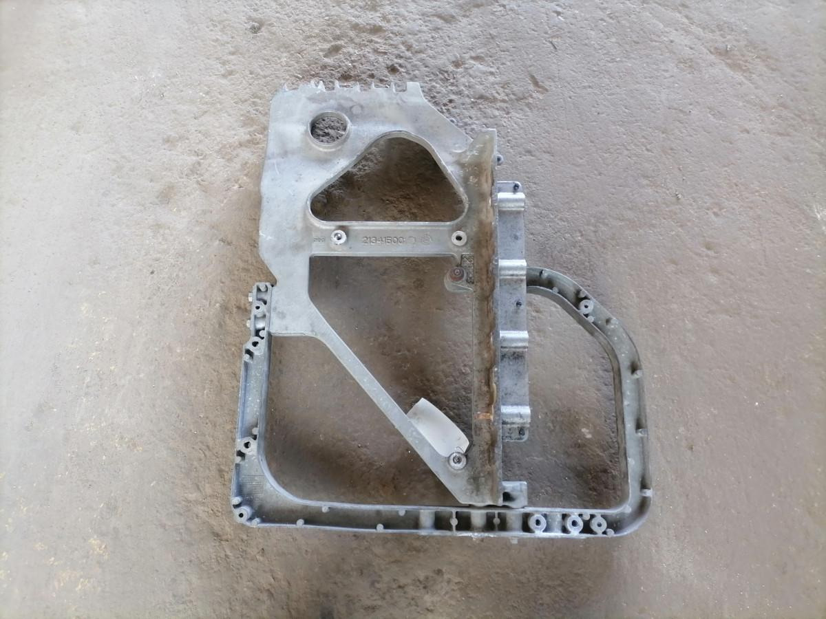 Volvo Mudguard bracket 21341500 - Peça universal por Camião: foto 4 Volvo Mudguard bracket 21341500 - Peça universal por Camião: foto 4