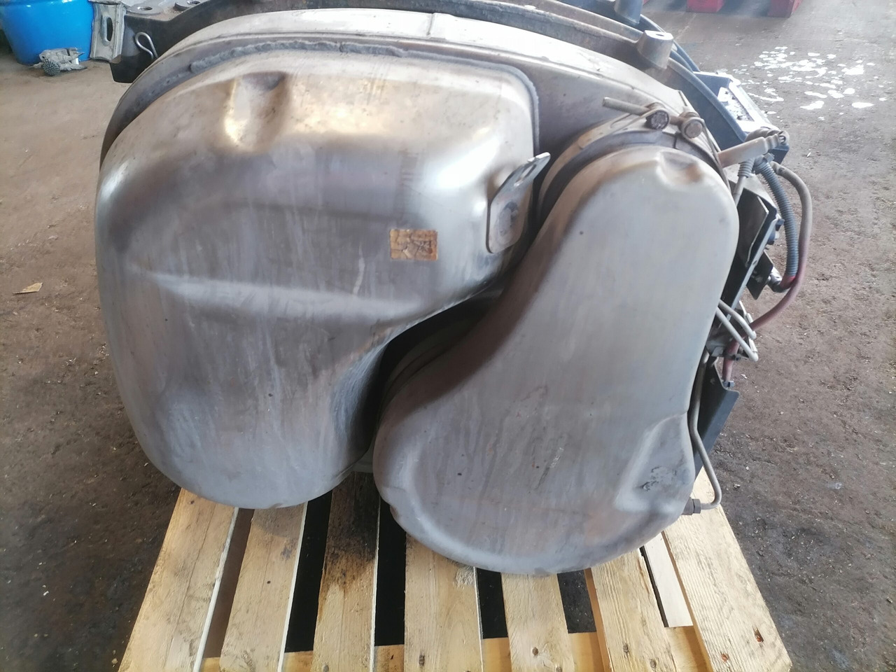Volvo Muffler 21364816 - Silenciador por Camião: foto 5 Volvo Muffler 21364816 - Silenciador por Camião: foto 5