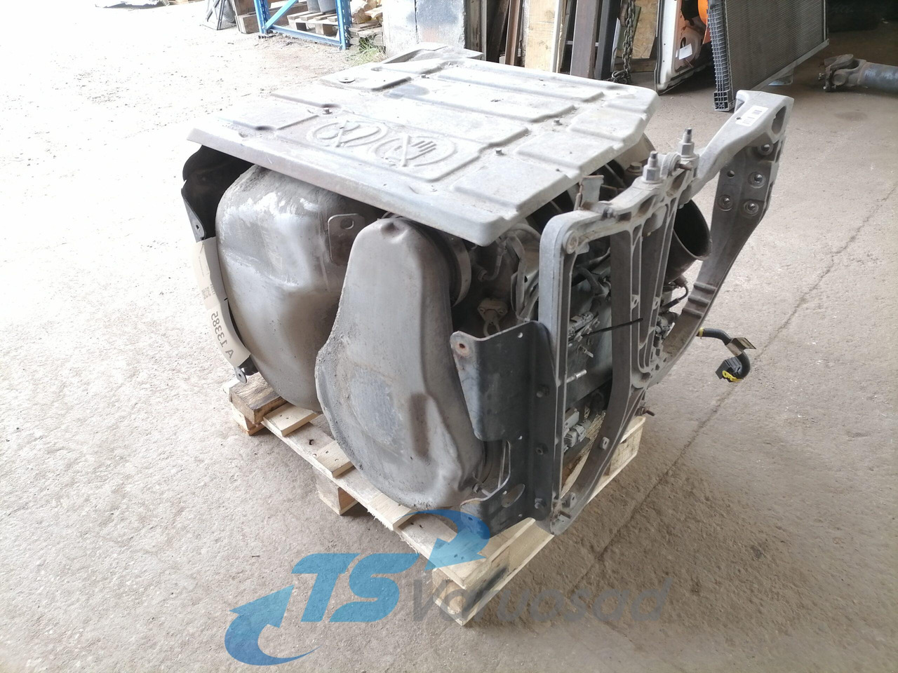 Volvo Muffler 21364822 - Silenciador por Camião: foto 2 Volvo Muffler 21364822 - Silenciador por Camião: foto 2