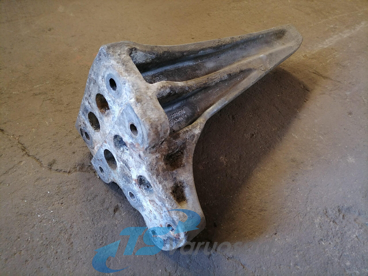 Volvo Muffler carrier 21639760 - Silenciador por Camião: foto 4 Volvo Muffler carrier 21639760 - Silenciador por Camião: foto 4