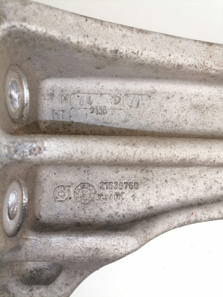Volvo Muffler carrier 21639760 - Silenciador por Camião: foto 2 Volvo Muffler carrier 21639760 - Silenciador por Camião: foto 2