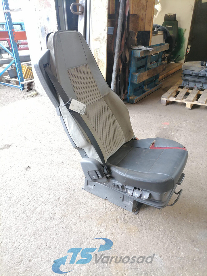 Volvo Passenger seat - Banco por Camião: foto 2 Volvo Passenger seat - Banco por Camião: foto 2