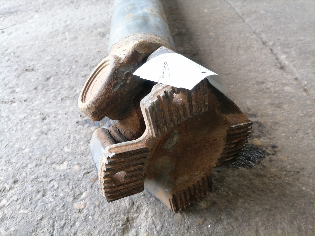 Volvo Propeller shaft 1067766 - Veio de transmissão por Camião: foto 4 Volvo Propeller shaft 1067766 - Veio de transmissão por Camião: foto 4
