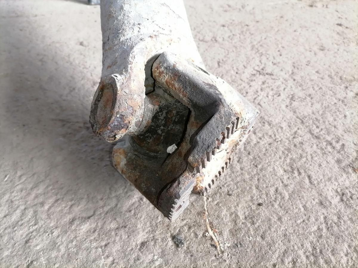 Volvo Propeller shaft 20735088 - Veio de transmissão por Camião: foto 3 Volvo Propeller shaft 20735088 - Veio de transmissão por Camião: foto 3