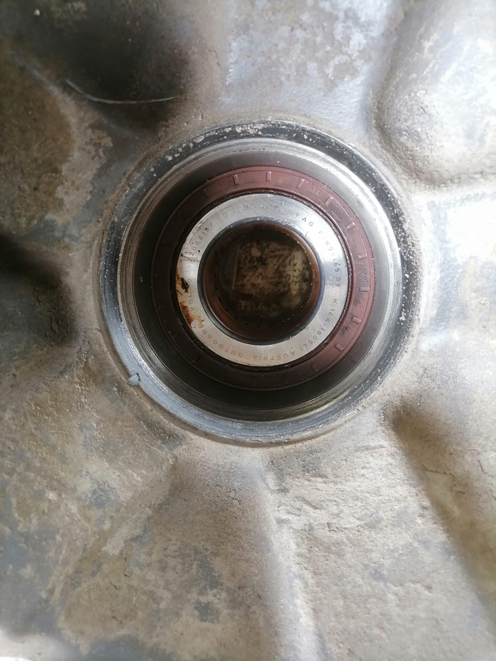 Volvo Rattarumm 21022433 - Cubo de roda por Camião: foto 4 Volvo Rattarumm 21022433 - Cubo de roda por Camião: foto 4