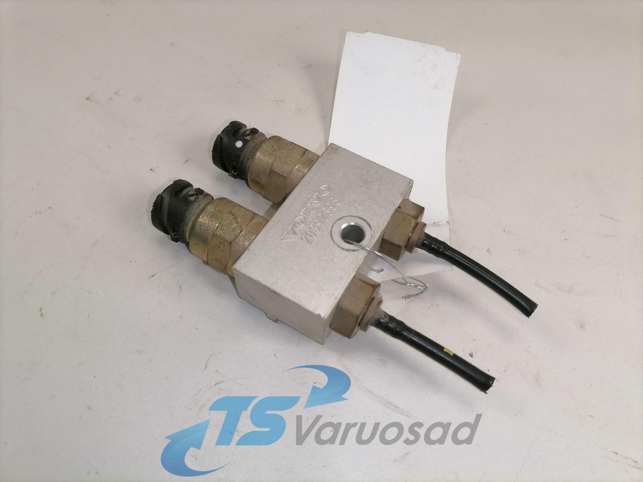Volvo Sensor, air pressure 20424060 - Sensor por Camião: foto 1 Volvo Sensor, air pressure 20424060 - Sensor por Camião: foto 1