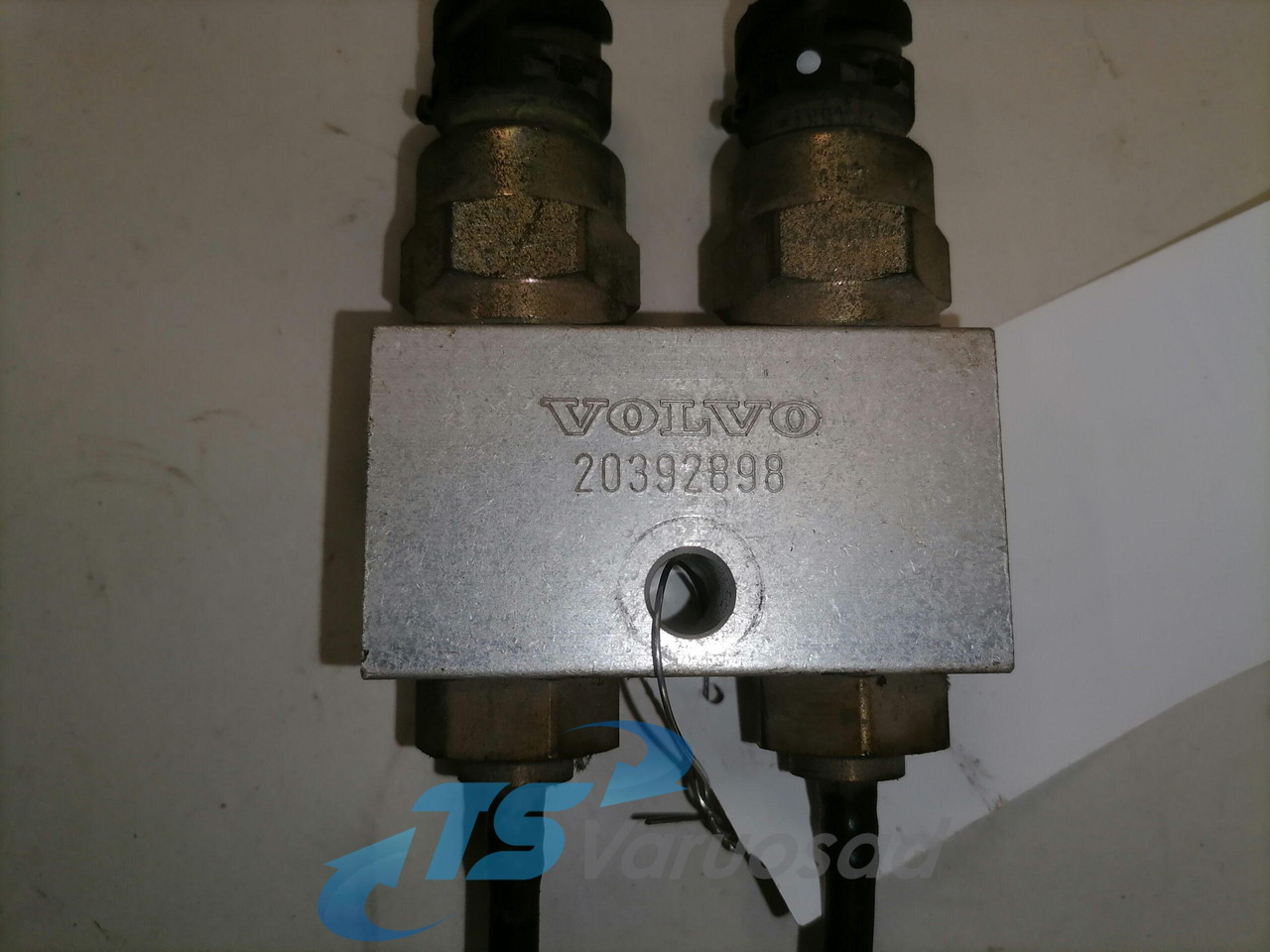 Volvo Sensor, air pressure 20424060 - Sensor por Camião: foto 2 Volvo Sensor, air pressure 20424060 - Sensor por Camião: foto 2