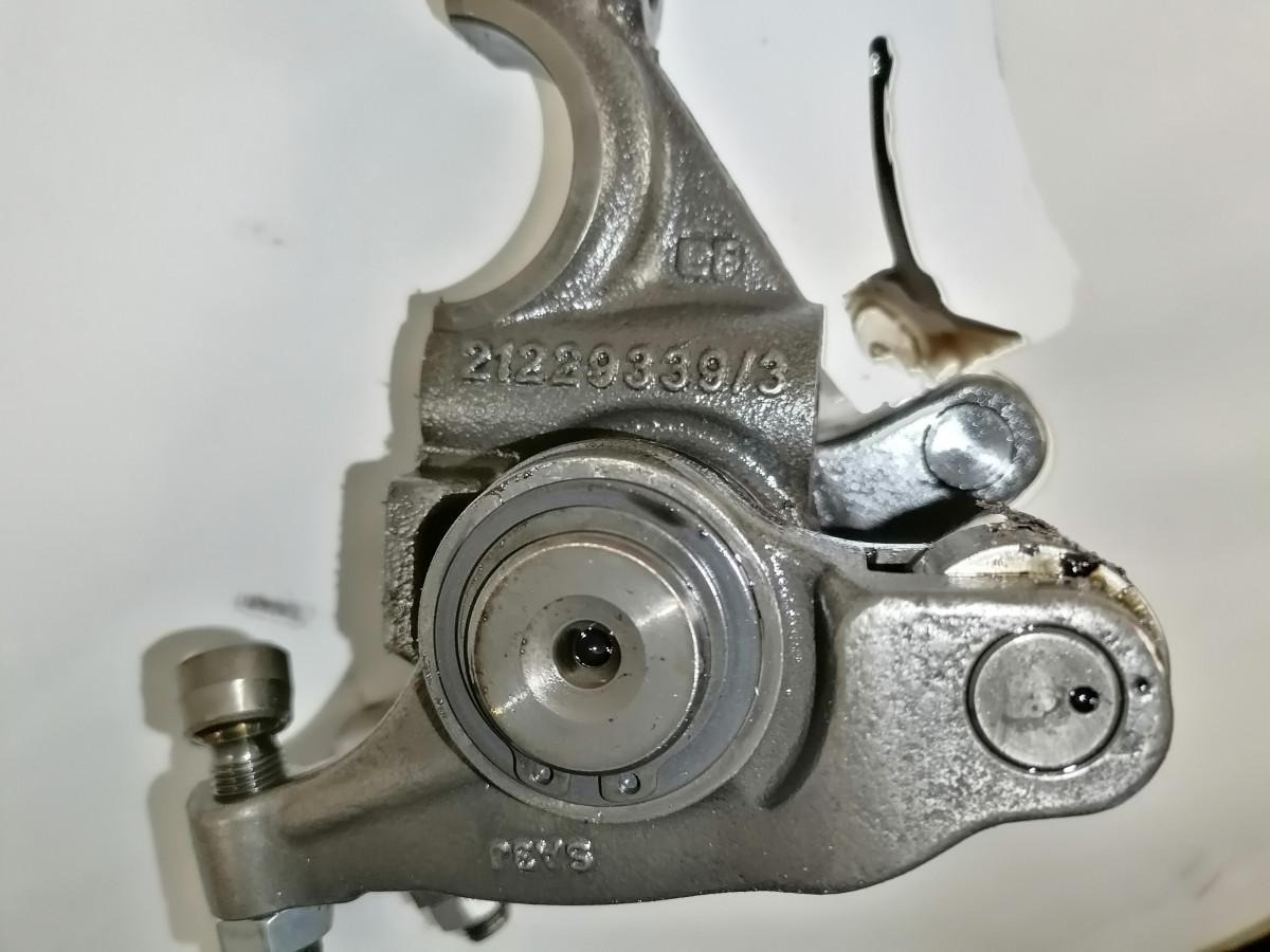 Volvo Set of rockers with shaft 21796360 - Peça universal por Camião: foto 5 Volvo Set of rockers with shaft 21796360 - Peça universal por Camião: foto 5