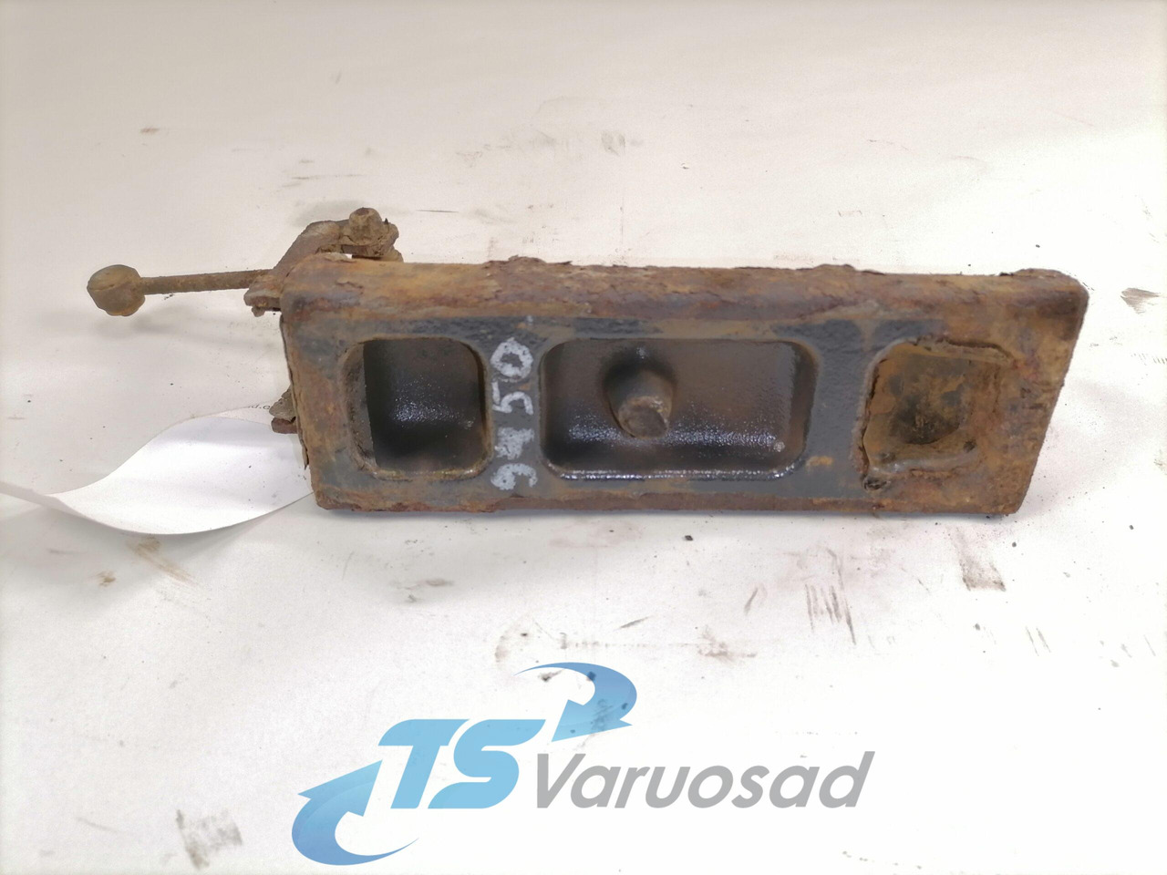 Volvo Spring plate 82053920 - Suspensão por Camião: foto 2 Volvo Spring plate 82053920 - Suspensão por Camião: foto 2